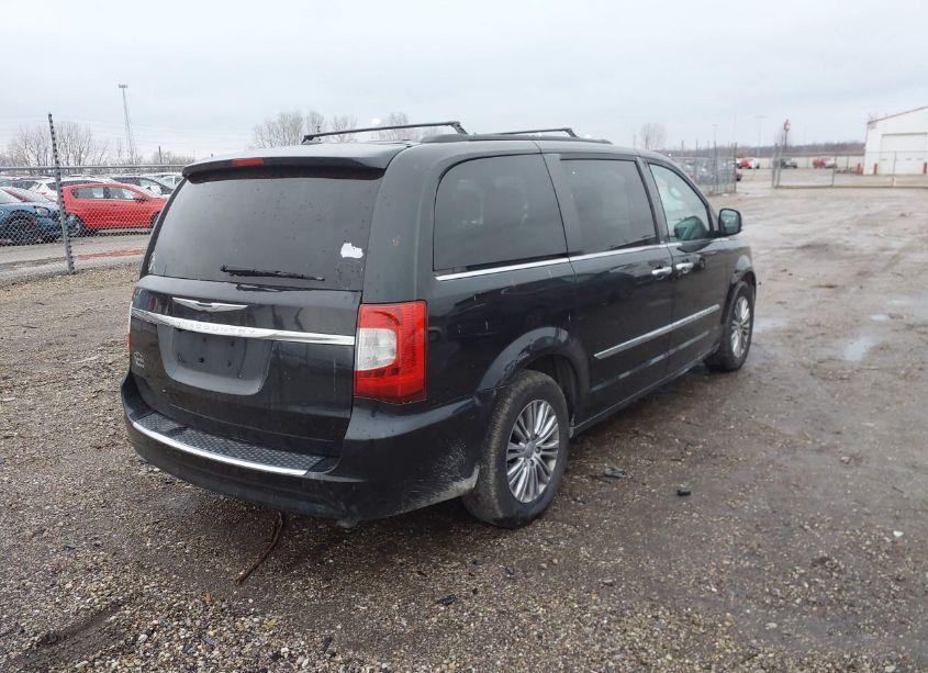 Photo 4 of 2014 Chrysler Town & COUNTRY TOURING-L (VIN 2C4RC1CG0ER144271)