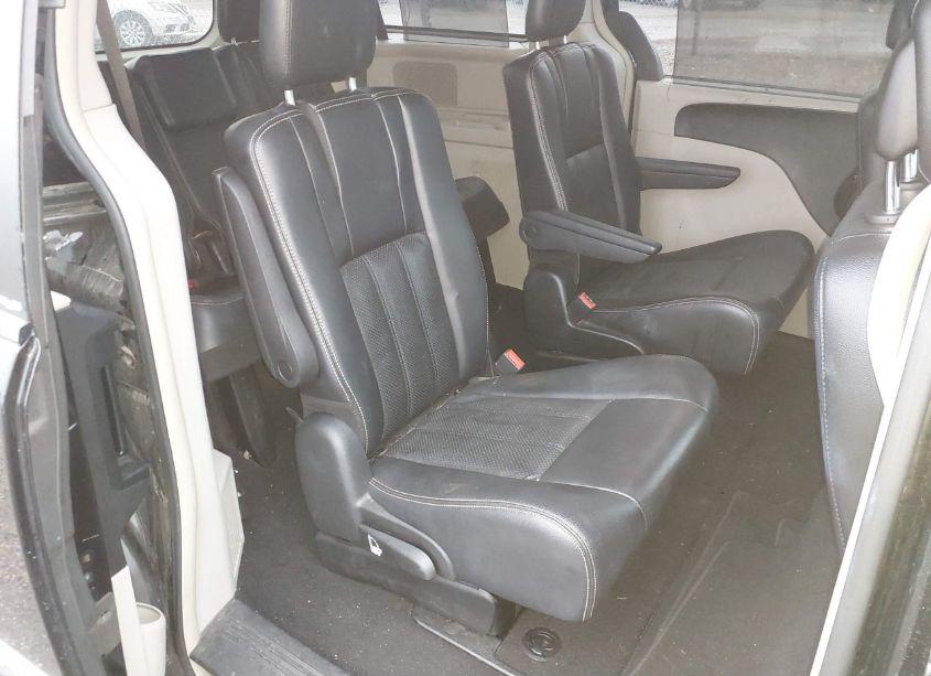 Photo 8 of 2014 Chrysler Town & COUNTRY TOURING-L (VIN 2C4RC1CG0ER144271)