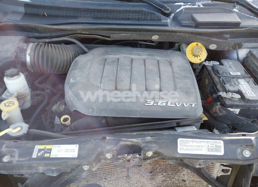 Photo 10 of 2014 Chrysler Town & COUNTRY TOURING-L (VIN 2C4RC1CG0ER168540)