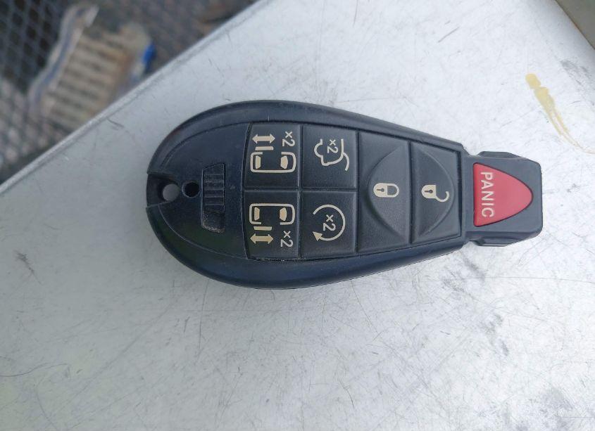 Photo 11 of 2014 Chrysler Town & COUNTRY TOURING-L (VIN 2C4RC1CG0ER198444)