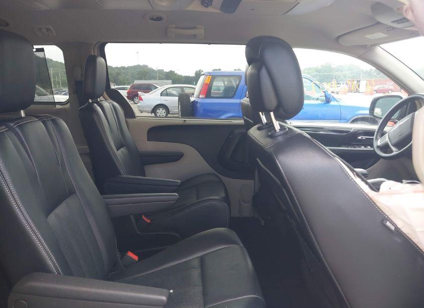 Photo 8 of 2014 Chrysler Town & COUNTRY TOURING-L (VIN 2C4RC1CG0ER198444)