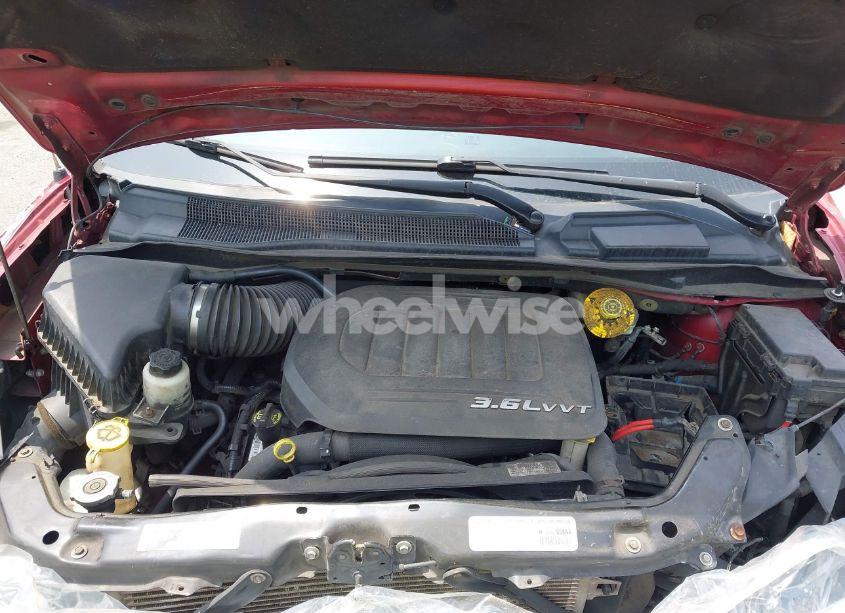 Photo 10 of 2014 Chrysler Town & COUNTRY TOURING-L (VIN 2C4RC1CG0ER237680)