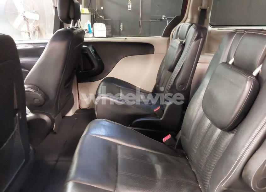 Photo 8 of 2014 Chrysler Town & COUNTRY TOURING-L (VIN 2C4RC1CG0ER237680)