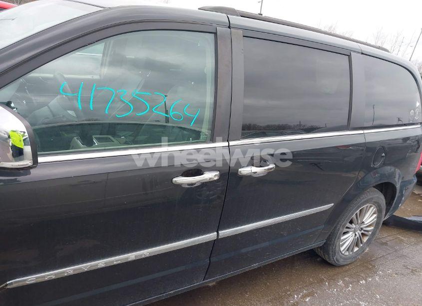 Photo 15 of 2014 Chrysler Town & COUNTRY TOURING-L (VIN 2C4RC1CG0ER408959)