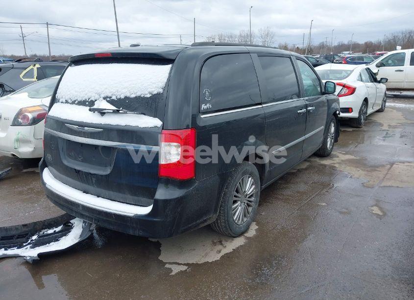 Photo 4 of 2014 Chrysler Town & COUNTRY TOURING-L (VIN 2C4RC1CG0ER408959)