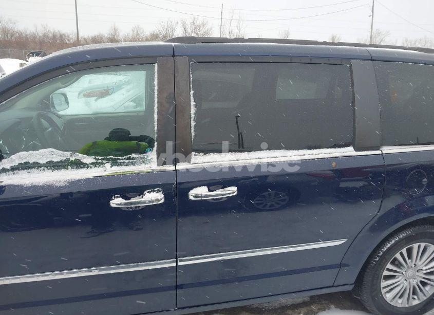 Photo 14 of 2014 Chrysler Town & COUNTRY TOURING-L (VIN 2C4RC1CG0ER426202)