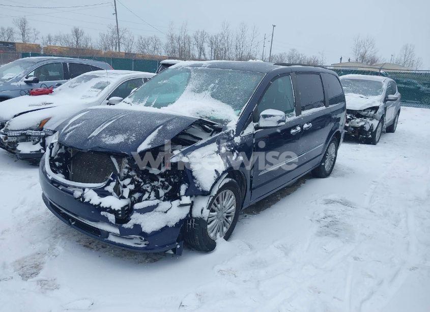 Photo 2 of 2014 Chrysler Town & COUNTRY TOURING-L (VIN 2C4RC1CG0ER426202)