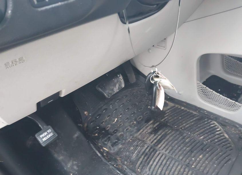 Photo 11 of 2014 Chrysler Town & COUNTRY TOURING-L 30TH ANNIVERSARY (VIN 2C4RC1CG0ER455361)