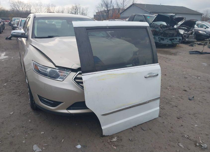 Photo 12 of 2014 Chrysler Town & COUNTRY TOURING-L 30TH ANNIVERSARY (VIN 2C4RC1CG0ER455361)