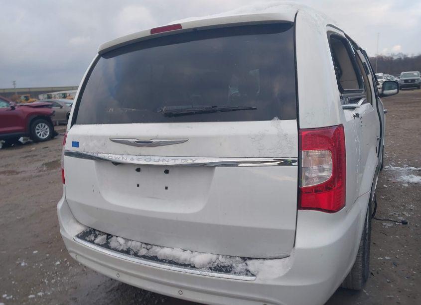 Photo 17 of 2014 Chrysler Town & COUNTRY TOURING-L 30TH ANNIVERSARY (VIN 2C4RC1CG0ER455361)