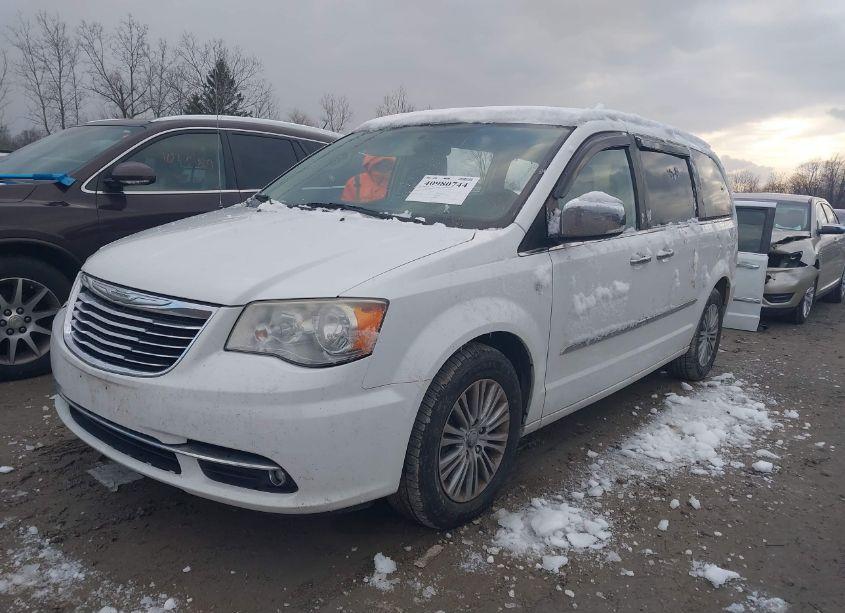 Photo 2 of 2014 Chrysler Town & COUNTRY TOURING-L 30TH ANNIVERSARY (VIN 2C4RC1CG0ER455361)