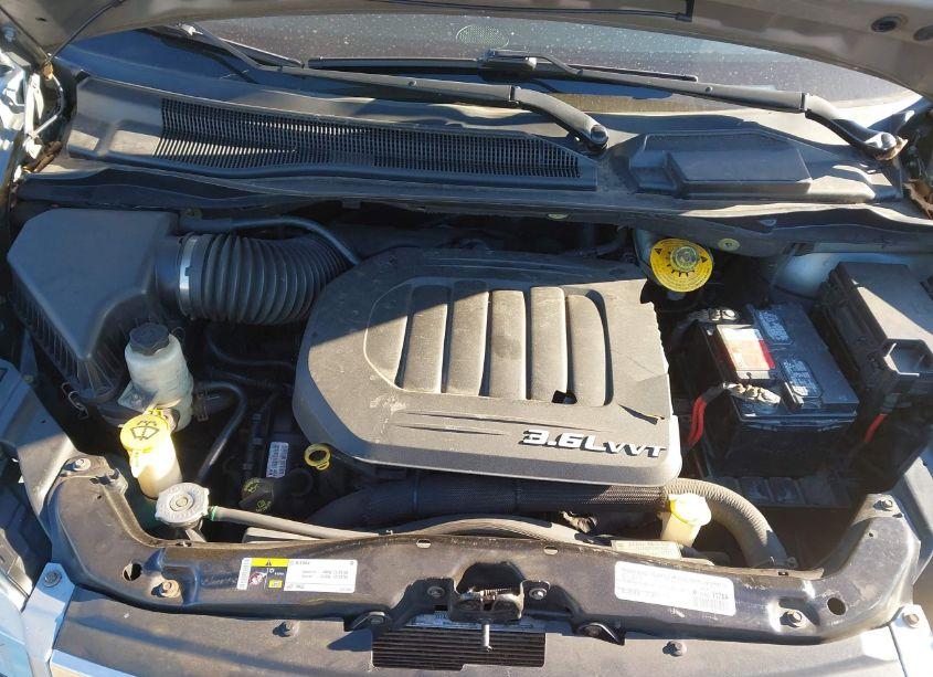 Photo 10 of 2015 Chrysler Town & COUNTRY TOURING-L (VIN 2C4RC1CG0FR554733)