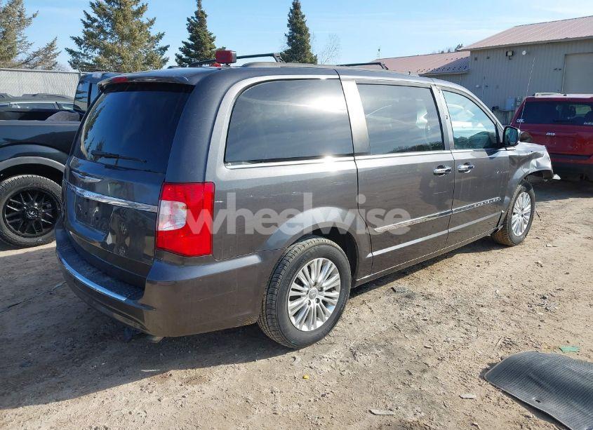 Photo 4 of 2015 Chrysler Town & COUNTRY TOURING-L (VIN 2C4RC1CG0FR602800)