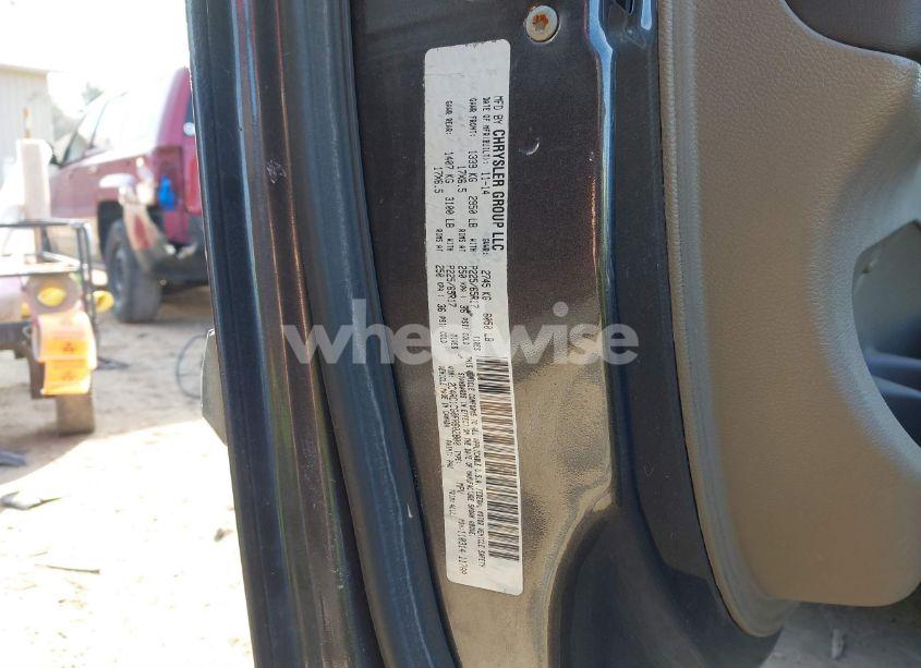 Photo 9 of 2015 Chrysler Town & COUNTRY TOURING-L (VIN 2C4RC1CG0FR602800)