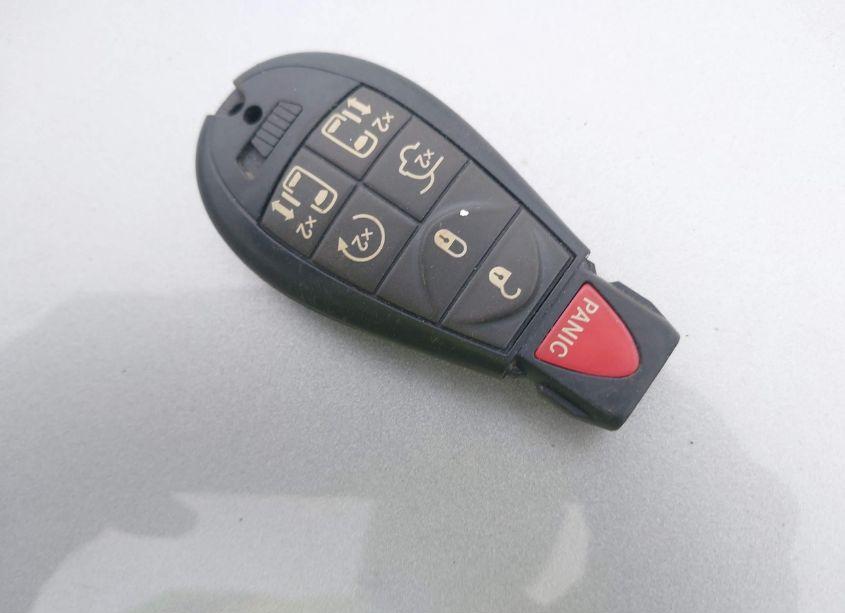 Photo 11 of 2015 Chrysler Town & COUNTRY TOURING-L (VIN 2C4RC1CG0FR655755)