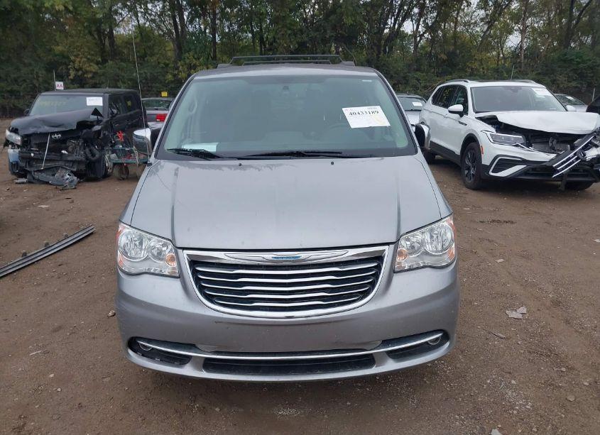 Photo 12 of 2015 Chrysler Town & COUNTRY TOURING-L (VIN 2C4RC1CG0FR655755)