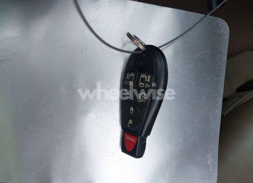 Photo 11 of 2015 Chrysler Town & COUNTRY TOURING-L (VIN 2C4RC1CG0FR673933)