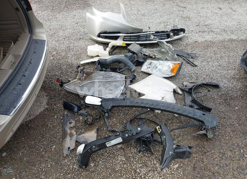 Photo 12 of 2015 Chrysler Town & COUNTRY TOURING-L (VIN 2C4RC1CG0FR673933)