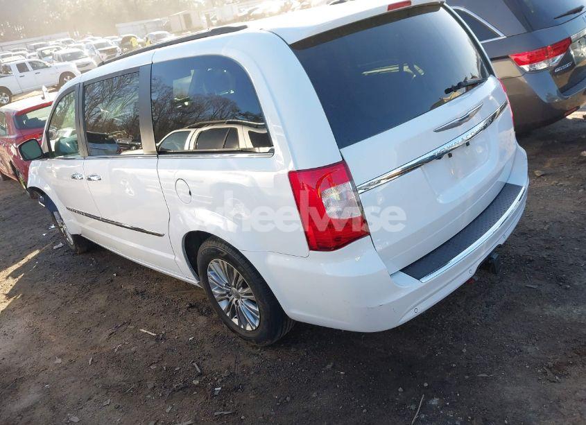 Photo 3 of 2016 Chrysler Town & COUNTRY TOURING-L (VIN 2C4RC1CG0GR207663)