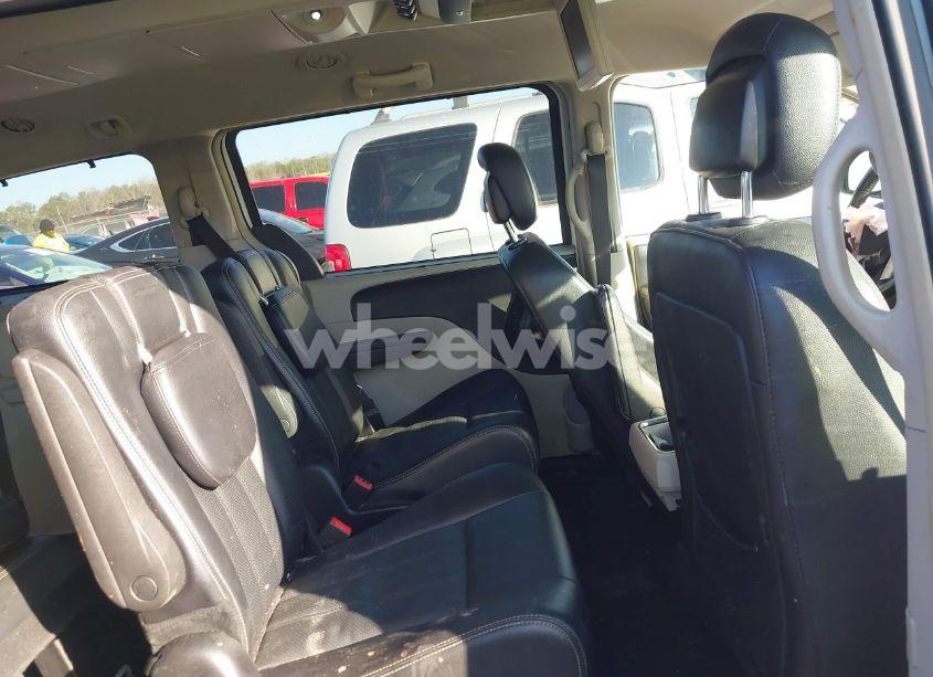 Photo 8 of 2016 Chrysler Town & COUNTRY TOURING-L (VIN 2C4RC1CG0GR207663)