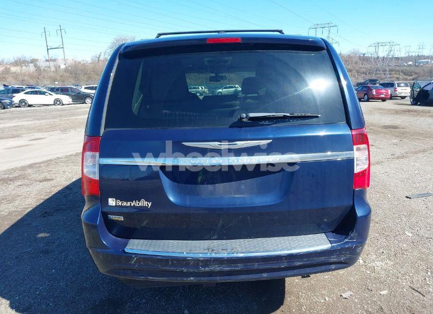 Photo 17 of 2016 Chrysler Town & COUNTRY TOURING-L (VIN 2C4RC1CG0GR283271)