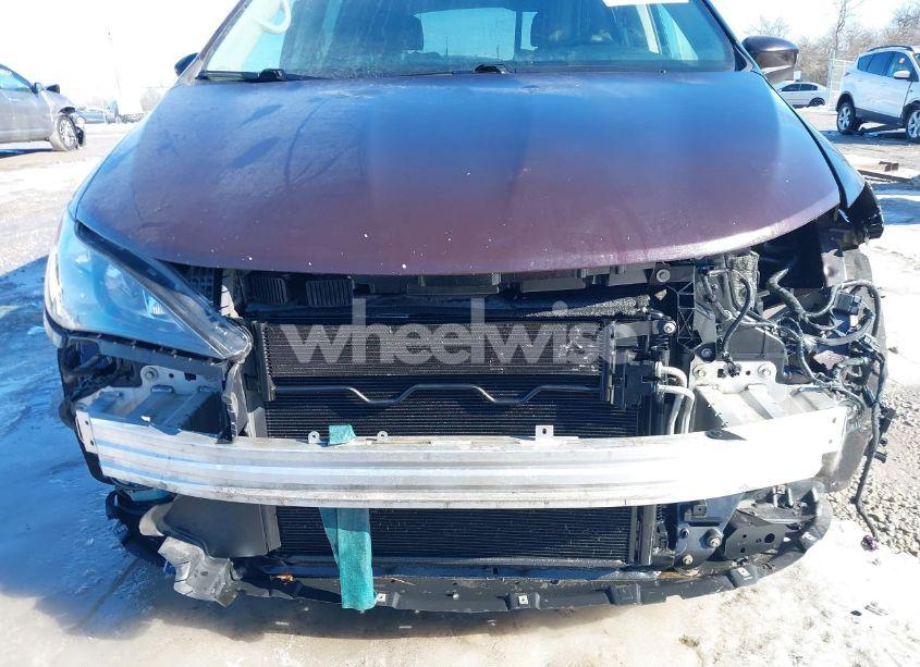 Photo 6 of 2017 Chrysler Pacifica LX (VIN 2C4RC1CG0HR824028)