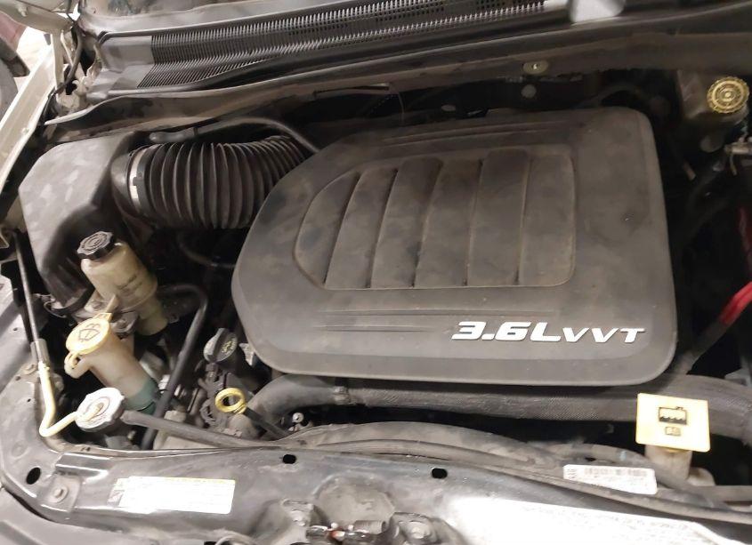 Photo 10 of 2012 Chrysler Town & COUNTRY TOURING-L (VIN 2C4RC1CG1CR143644)