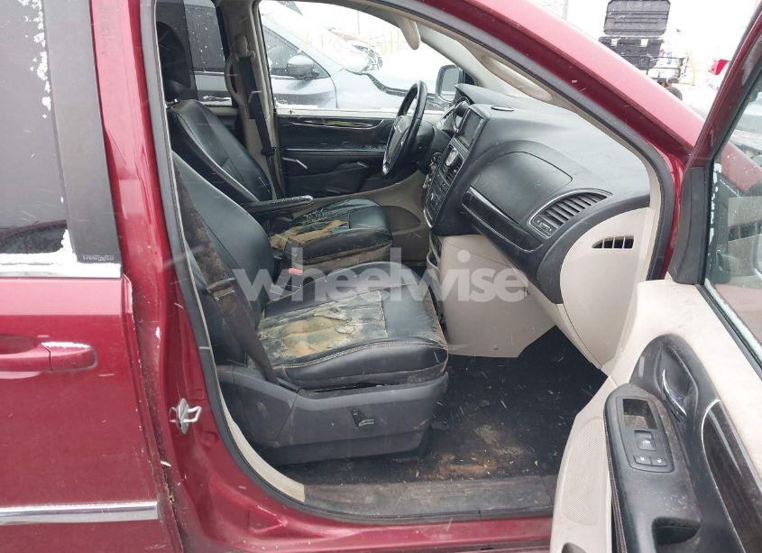 Photo 5 of 2012 Chrysler Town & COUNTRY TOURING-L (VIN 2C4RC1CG1CR143904)