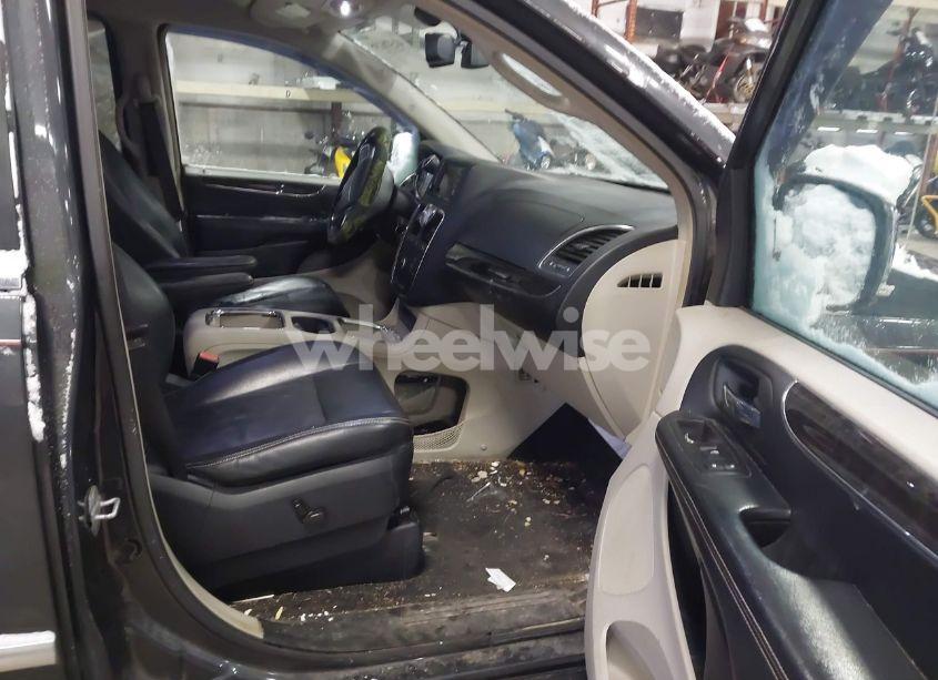 Photo 5 of 2012 Chrysler Town & COUNTRY TOURING-L (VIN 2C4RC1CG1CR169838)