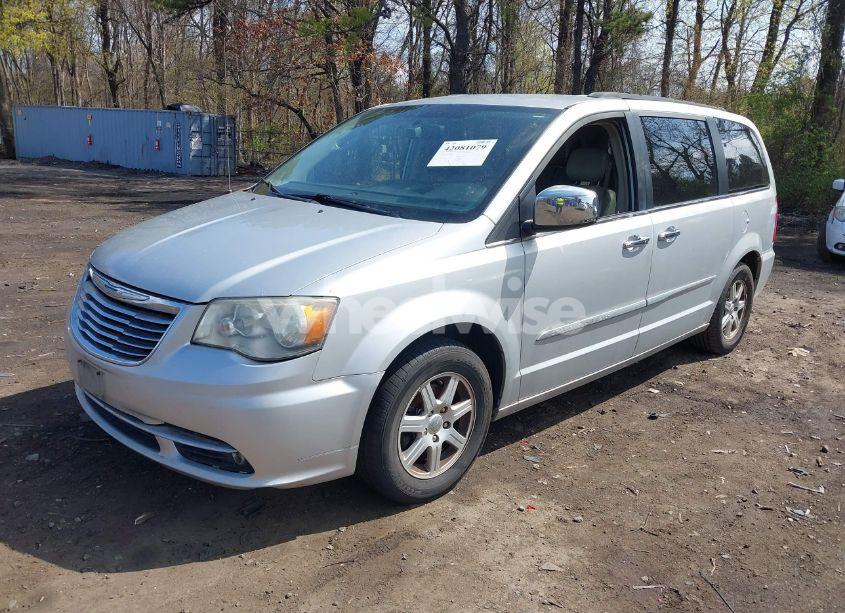 Photo 2 of 2012 Chrysler Town & COUNTRY TOURING-L (VIN 2C4RC1CG1CR244943)