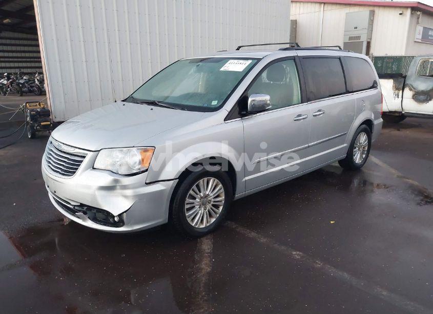 Photo 2 of 2012 Chrysler Town & COUNTRY TOURING-L (VIN 2C4RC1CG1CR270927)