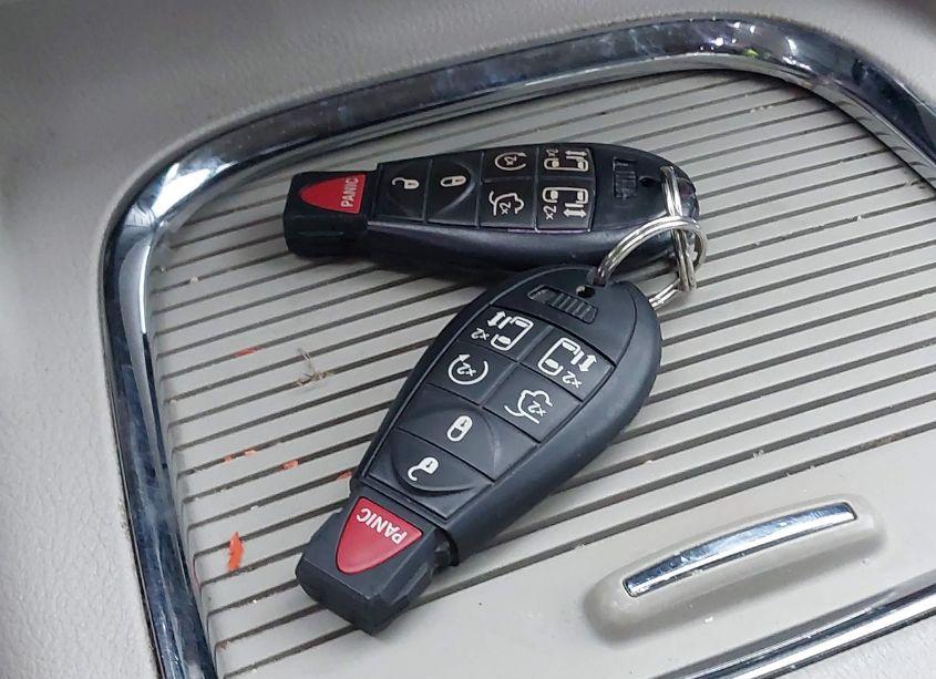 Photo 11 of 2012 Chrysler Town & COUNTRY TOURING-L (VIN 2C4RC1CG1CR384197)