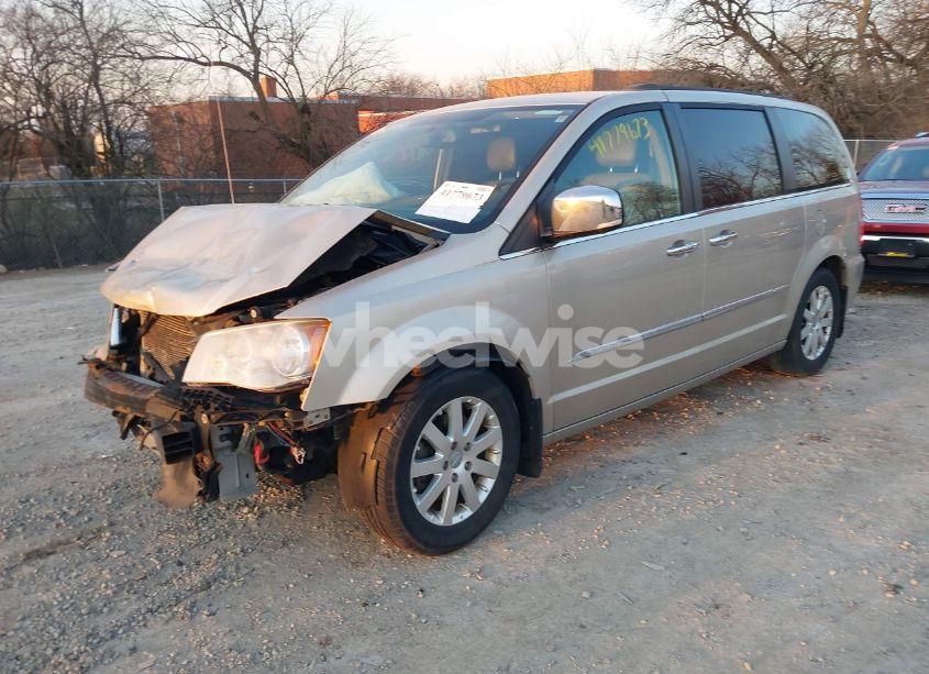 Photo 2 of 2012 Chrysler Town & COUNTRY TOURING-L (VIN 2C4RC1CG1CR415996)