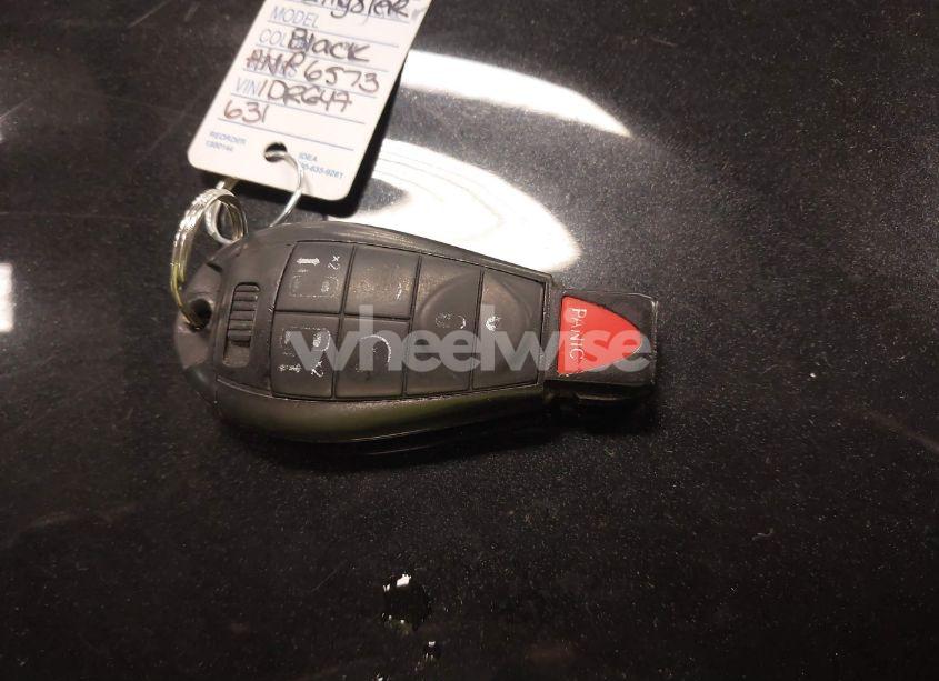 Photo 11 of 2013 Chrysler Town & COUNTRY TOURING-L (VIN 2C4RC1CG1DR647631)