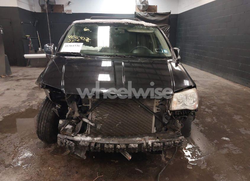 Photo 12 of 2013 Chrysler Town & COUNTRY TOURING-L (VIN 2C4RC1CG1DR647631)