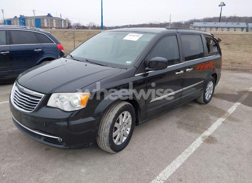 Photo 2 of 2013 Chrysler Town & COUNTRY TOURING-L (VIN 2C4RC1CG1DR722568)