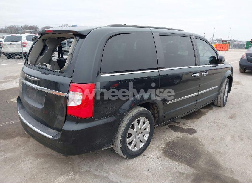 Photo 4 of 2013 Chrysler Town & COUNTRY TOURING-L (VIN 2C4RC1CG1DR722568)