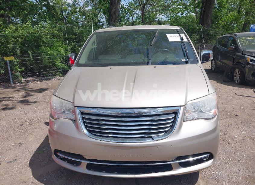 Photo 12 of 2014 Chrysler Town & COUNTRY TOURING-L (VIN 2C4RC1CG1ER107844)