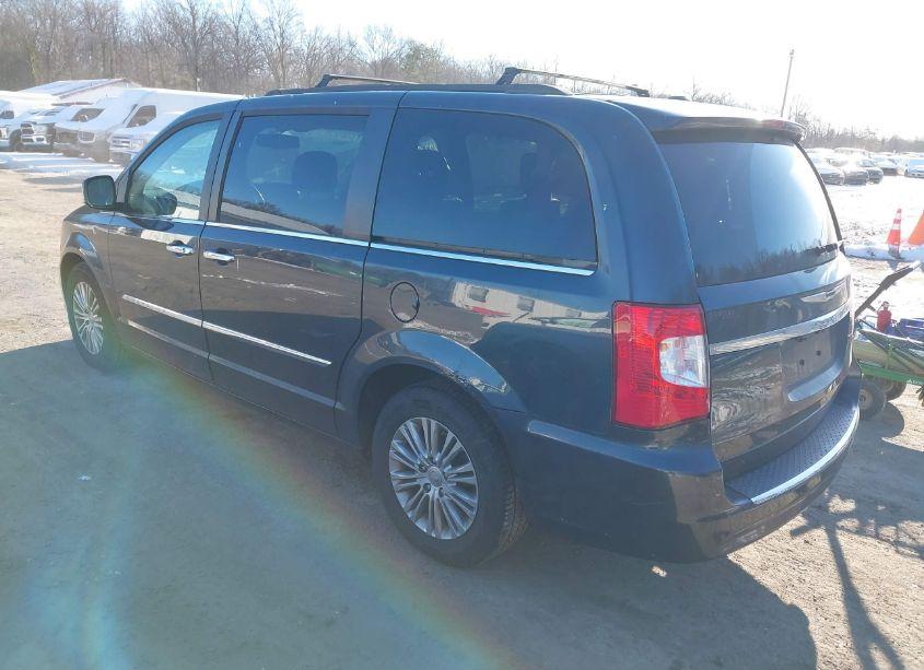 Photo 3 of 2014 Chrysler Town & COUNTRY TOURING-L (VIN 2C4RC1CG1ER108136)