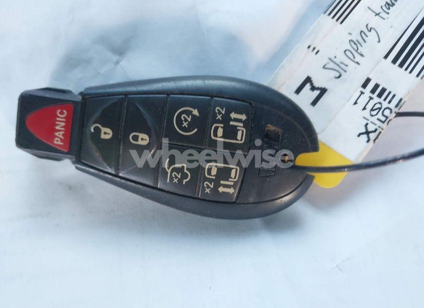 Photo 11 of 2014 Chrysler Town & COUNTRY TOURING-L (VIN 2C4RC1CG1ER250115)