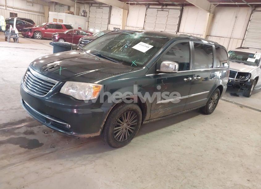 Photo 2 of 2014 Chrysler Town & COUNTRY TOURING-L (VIN 2C4RC1CG1ER280151)