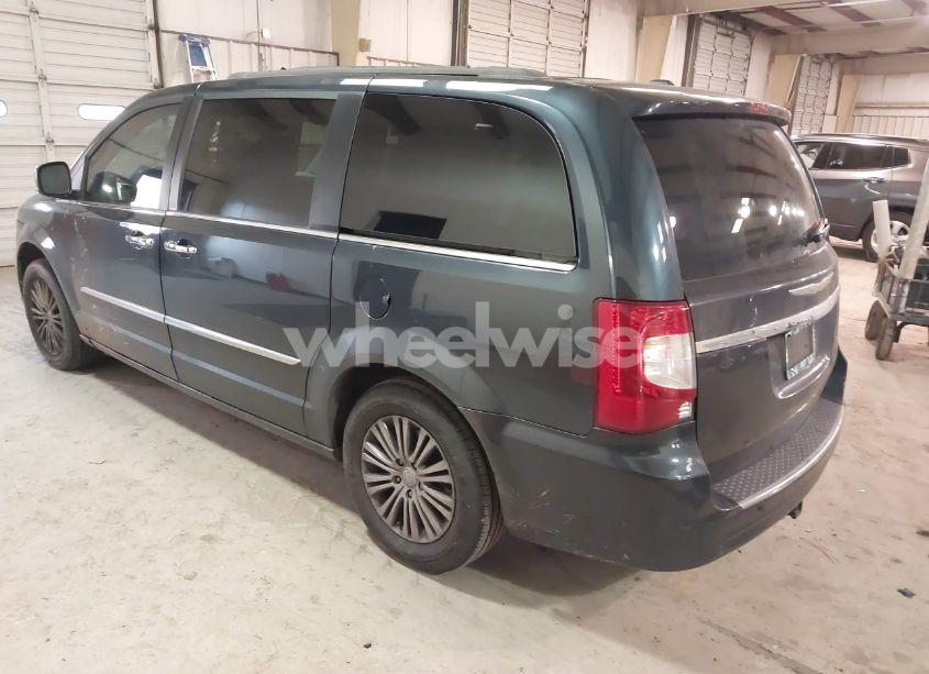 Photo 3 of 2014 Chrysler Town & COUNTRY TOURING-L (VIN 2C4RC1CG1ER280151)