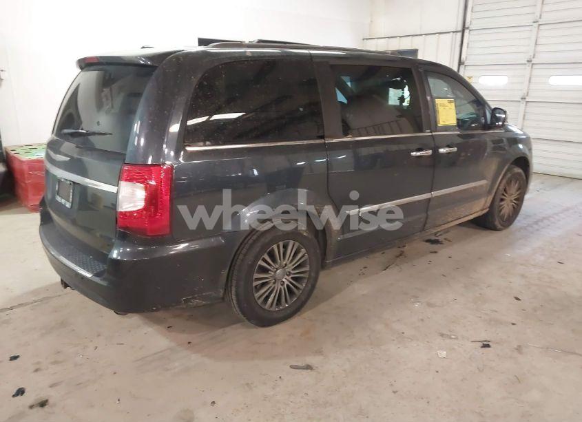 Photo 4 of 2014 Chrysler Town & COUNTRY TOURING-L (VIN 2C4RC1CG1ER280151)