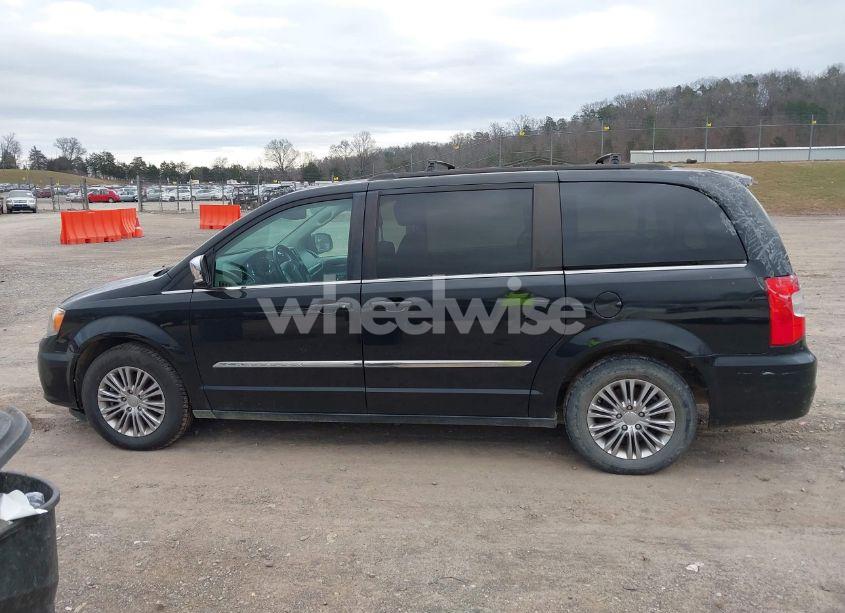 Photo 14 of 2015 Chrysler Town & COUNTRY TOURING-L (VIN 2C4RC1CG1FR563277)