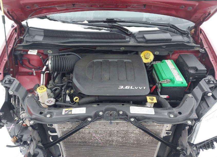 Photo 10 of 2015 Chrysler Town & COUNTRY TOURING-L (VIN 2C4RC1CG1FR755153)