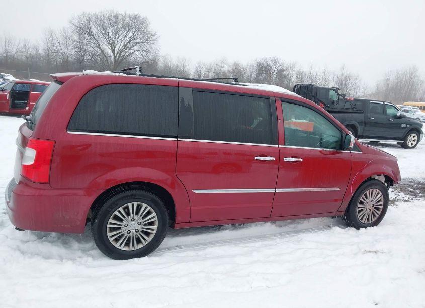 Photo 13 of 2015 Chrysler Town & COUNTRY TOURING-L (VIN 2C4RC1CG1FR755153)