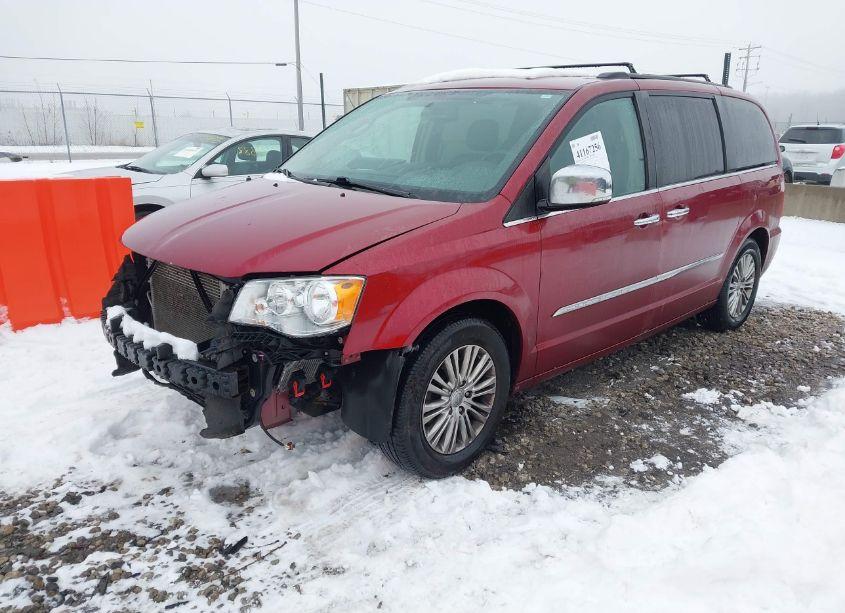 Photo 2 of 2015 Chrysler Town & COUNTRY TOURING-L (VIN 2C4RC1CG1FR755153)