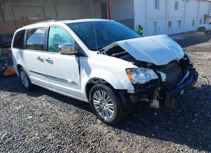 2016 Chrysler Town & COUNTRY TOURING-L ANNIVERSARY EDITION (VIN 2C4RC1CG1GR199931) main photo