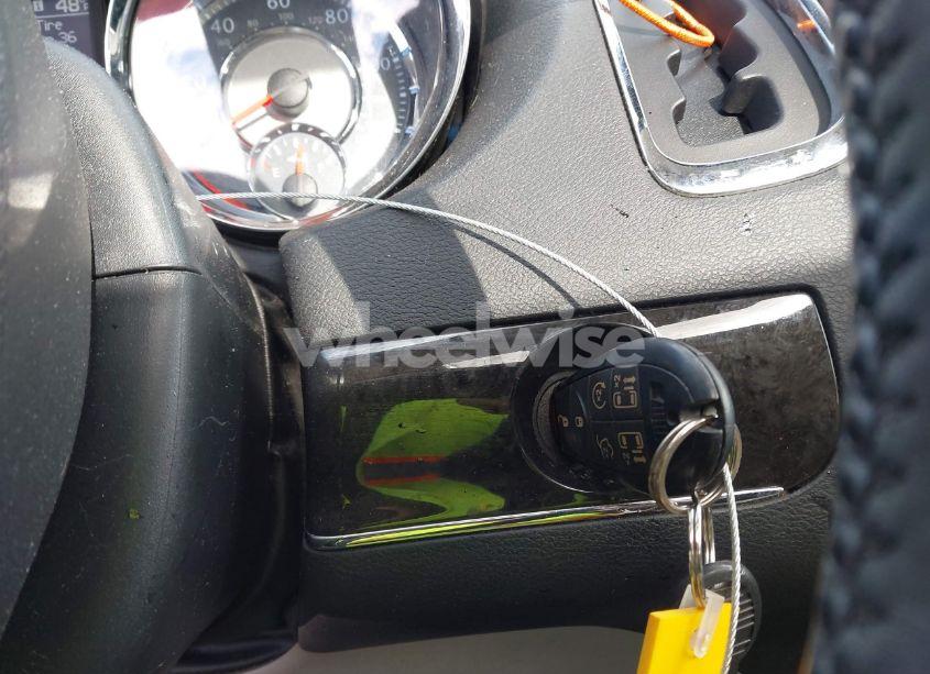 Photo 11 of 2016 Chrysler Town & COUNTRY TOURING-L ANNIVERSARY EDITION (VIN 2C4RC1CG1GR199931)