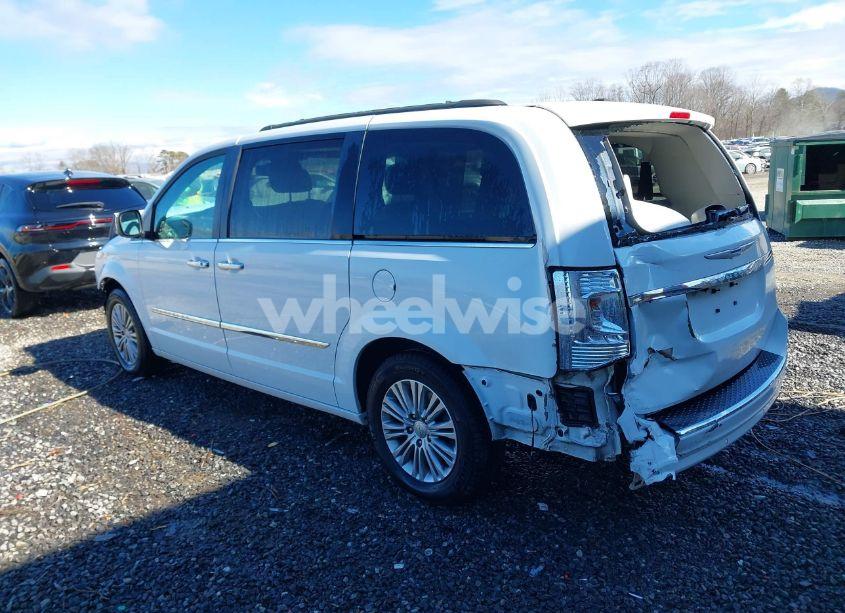 Photo 3 of 2016 Chrysler Town & COUNTRY TOURING-L ANNIVERSARY EDITION (VIN 2C4RC1CG1GR199931)